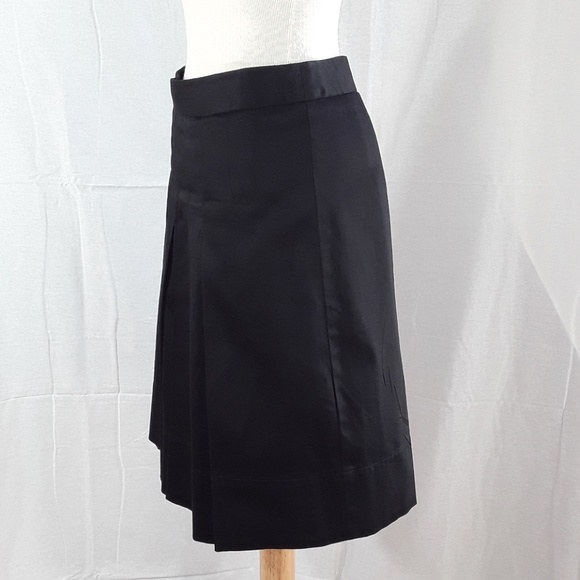 LOFT black pleated elegant skirt - Picture 2 of 6